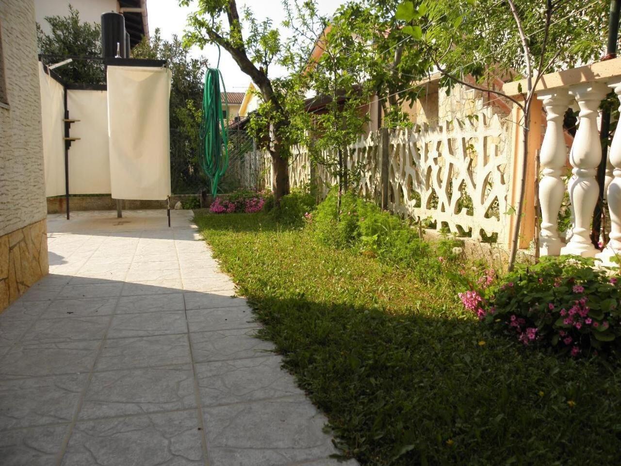 נין Apartments Petar - 30 M From Sandy Beach מראה חיצוני תמונה